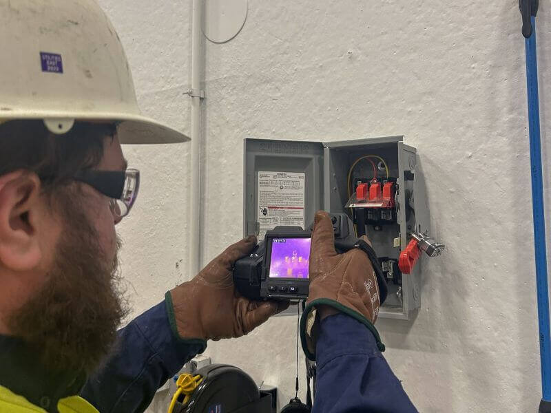What is a Field Service Engineer